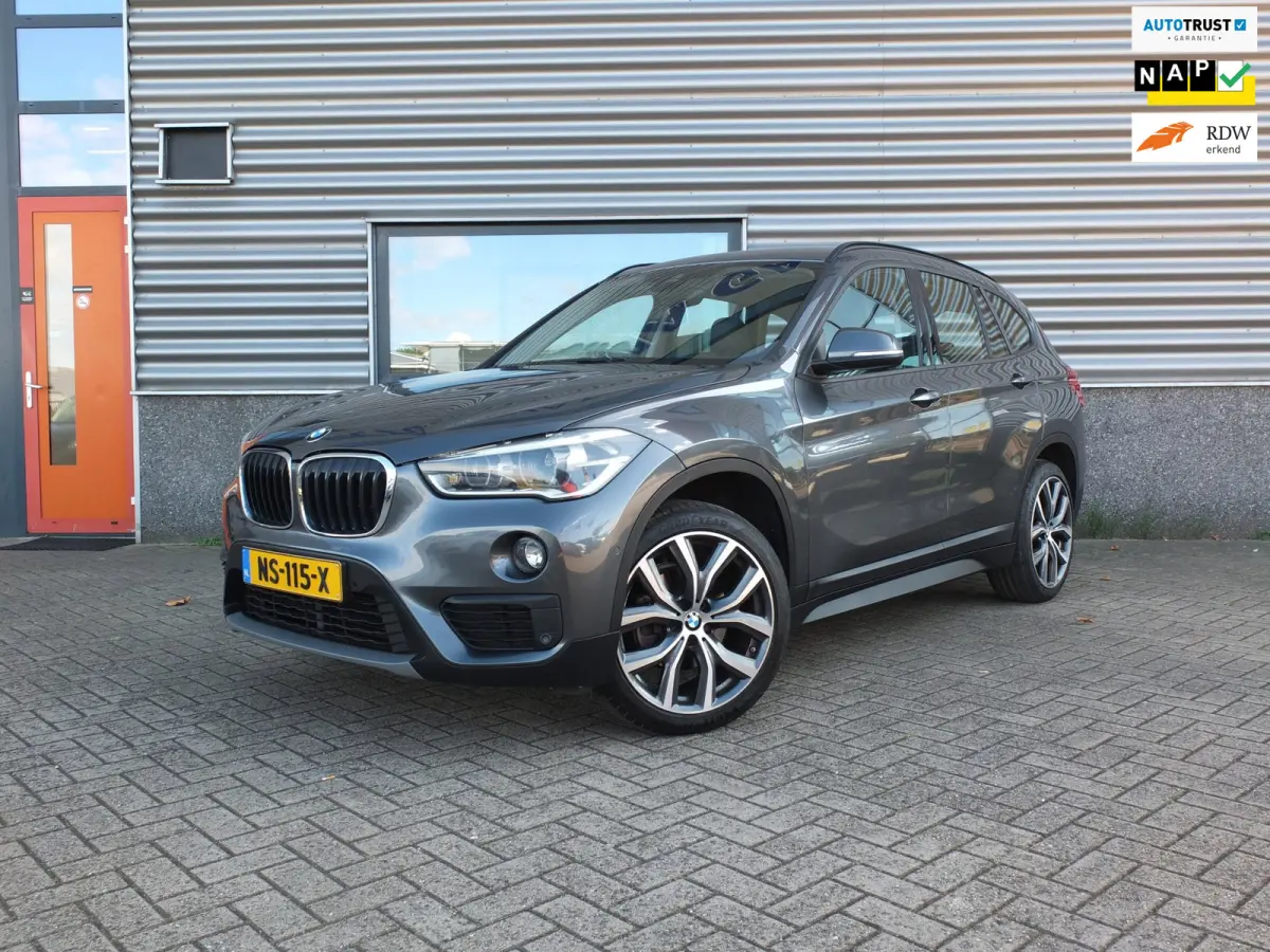 SDrive18i High Executive | Automaat | HUD | Leder | Afnb Trekhaak | 100% Onderhouden