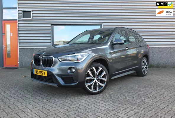 SDrive18i High Executive | Automaat | HUD | Leder | Afnb Trekhaak | 100% Onderhouden