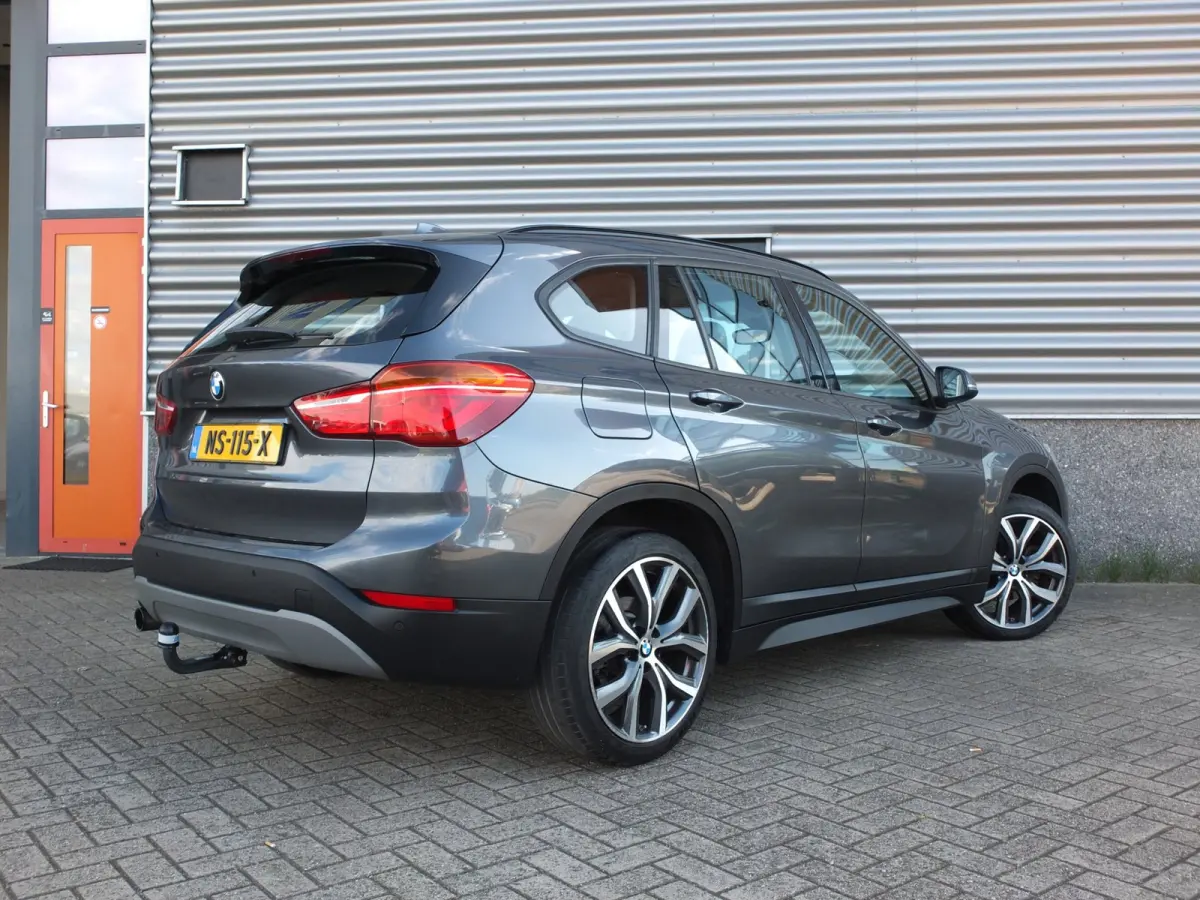 SDrive18i High Executive | Automaat | HUD | Leder | Afnb Trekhaak | 100% Onderhouden