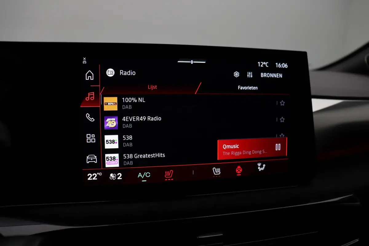 Hybrid 160pk esprit Alpine | Harman Kardon | Stoel- en stuurwielverwarming | 360 graden camera |