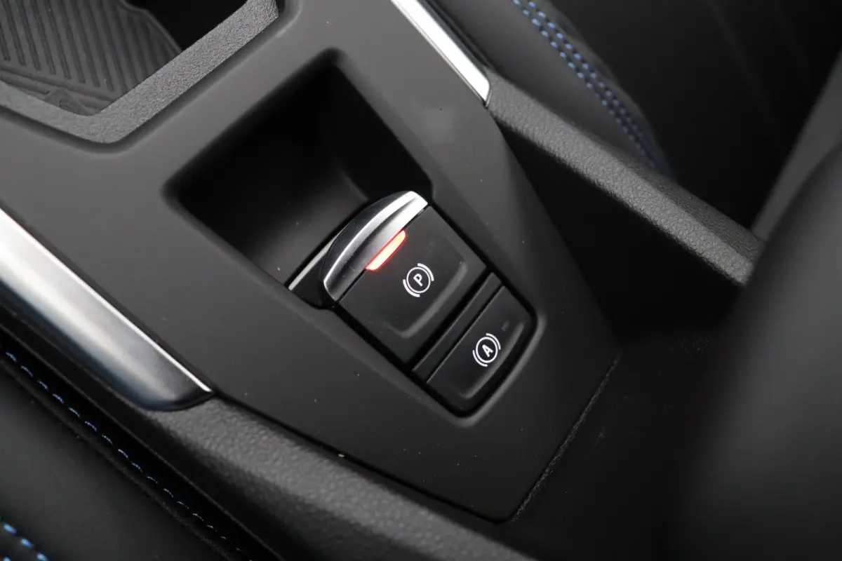 Hybrid 160pk esprit Alpine | Harman Kardon | Stoel- en stuurwielverwarming | 360 graden camera |