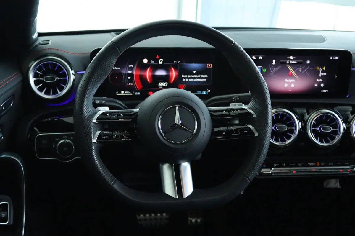 200 AMG Line | Adapt. Cruise | Burmester Surround | Head-up | 360 Camera | Memory | Schuifdak | Stoelverwarming | MATRIX | Keyless | Navi