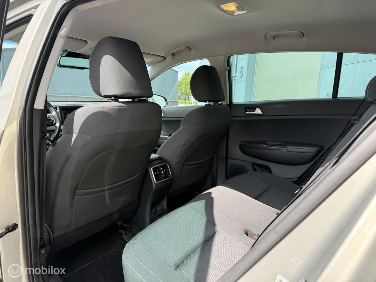 1.6 GDI First Edition | Facelift | Trekhaak | Dealer Onderhouden | Camera | NAP