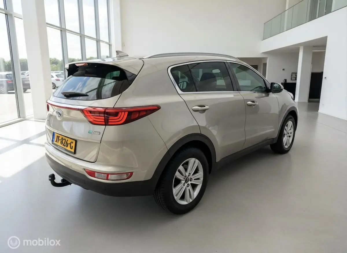 1.6 GDI First Edition | Facelift | Trekhaak | Dealer Onderhouden | Camera | NAP