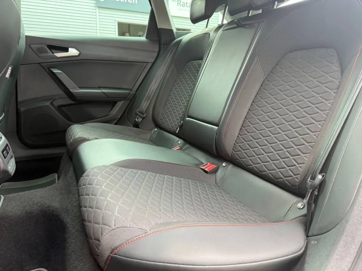1.5 TSI FR Business Intense - Climate - Navi - Parkeerhulp