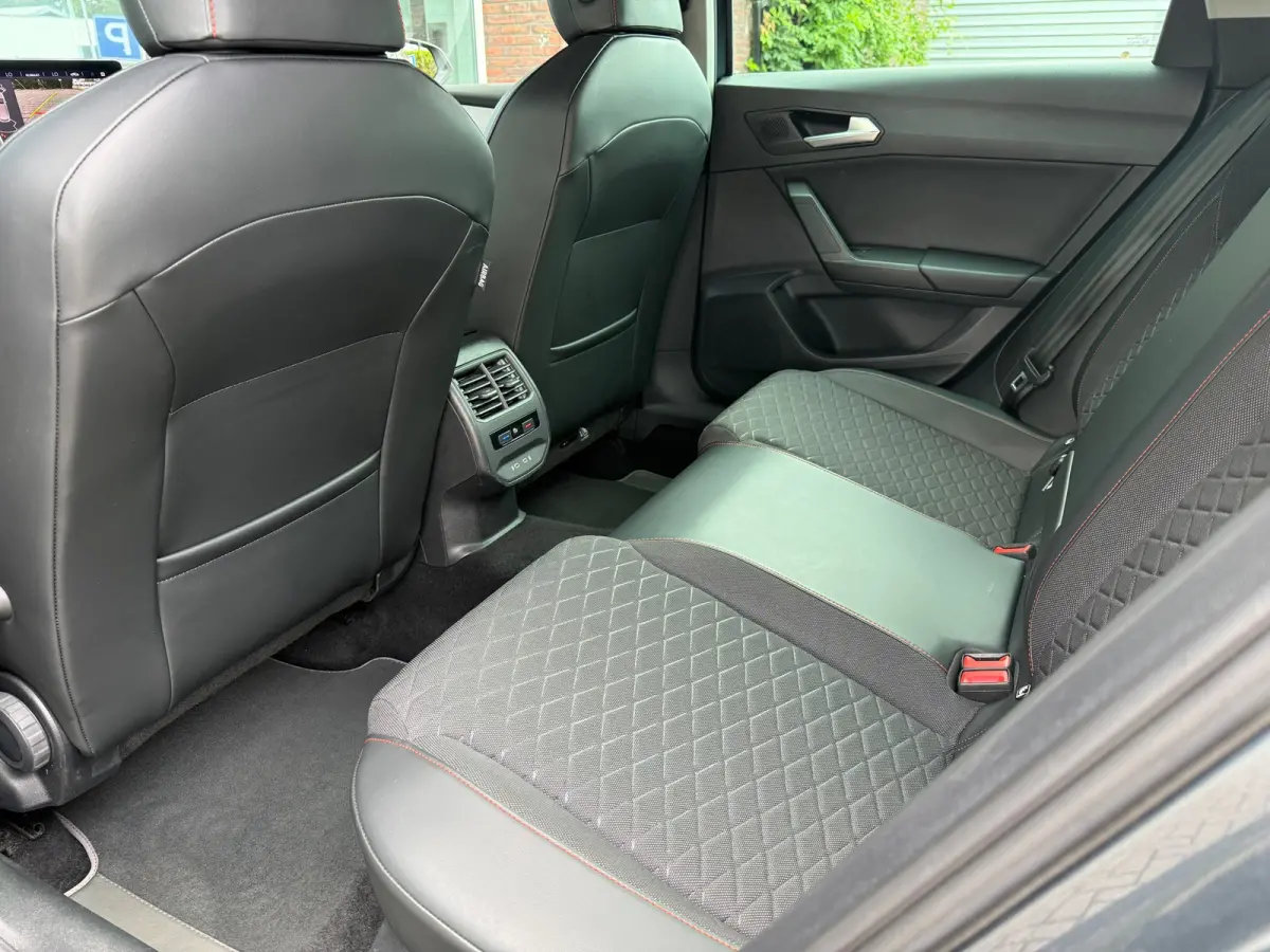 1.5 TSI FR Business Intense - Climate - Navi - Parkeerhulp