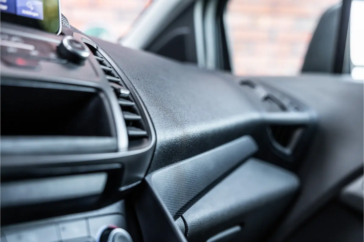 1.5 EcoBlue L2 | 3-Zitter | Sortimo inrichting | Navigatie | Camera | CarPlay | Stoelverwarming | Airco | MF Stuur | Dealer onderhouden | Nieuwe APK