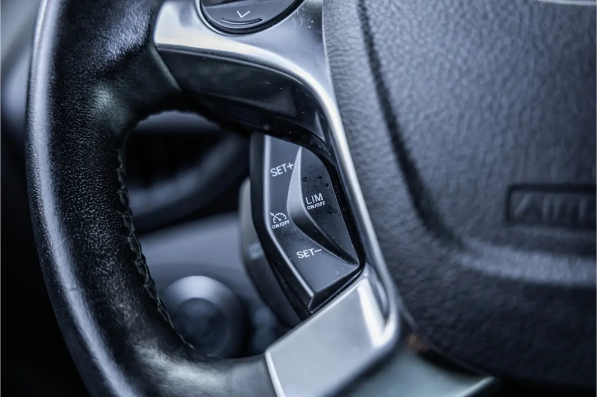 1.5 EcoBlue L2 | 3-Zitter | Sortimo inrichting | Navigatie | Camera | CarPlay | Stoelverwarming | Airco | MF Stuur | Dealer onderhouden | Nieuwe APK