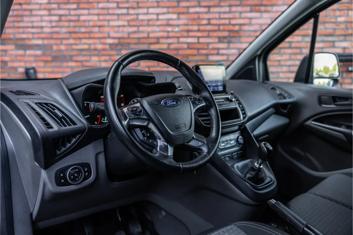 1.5 EcoBlue L2 | 3-Zitter | Sortimo inrichting | Navigatie | Camera | CarPlay | Stoelverwarming | Airco | MF Stuur | Dealer onderhouden | Nieuwe APK