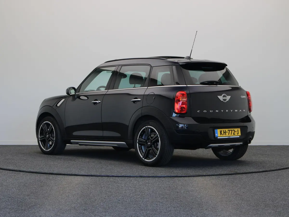 1.6 Cooper Chili | Schuif/ kantel dak | Climate control | Harman kardon audio | Stoelverwarming |