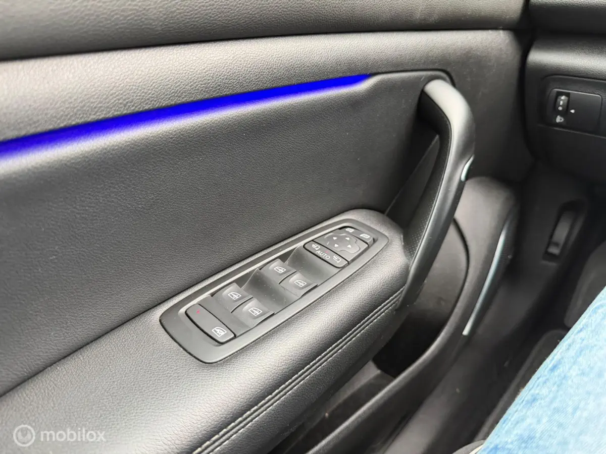 1.2 TCe Bose pano,auto,massage,keyless