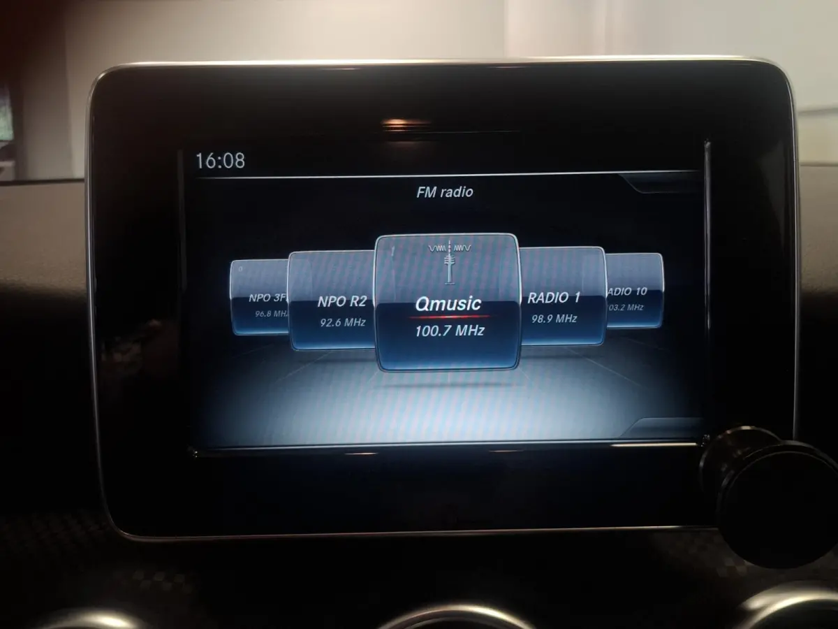 180 Ambition Leer Navi Camera LED Parkeerhulp voor & achter Mooi!