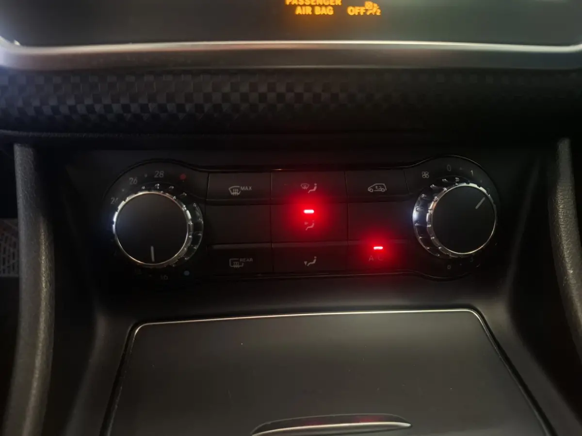 180 Ambition Leer Navi Camera LED Parkeerhulp voor & achter Mooi!