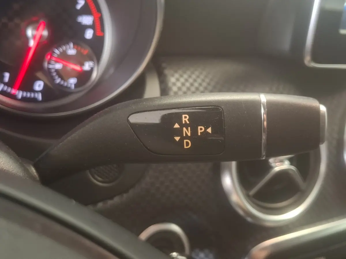 180 Ambition Leer Navi Camera LED Parkeerhulp voor & achter Mooi!