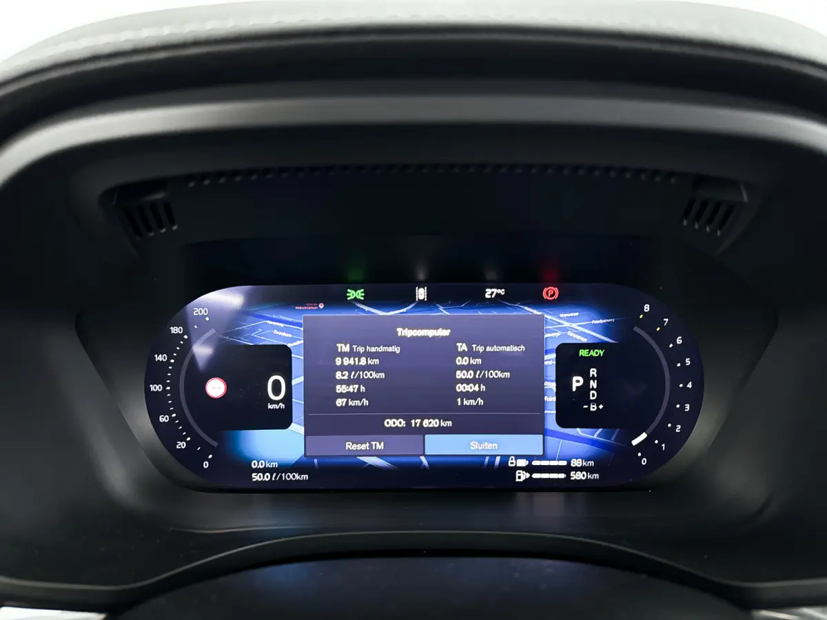 T6 Plug-in hybrid AWD Ultra Dark | Panoramadak | 360° camera | Luchtvering | Head-up display | Harman Kardon | Stoel- en stuurverwarming | Trekhaak