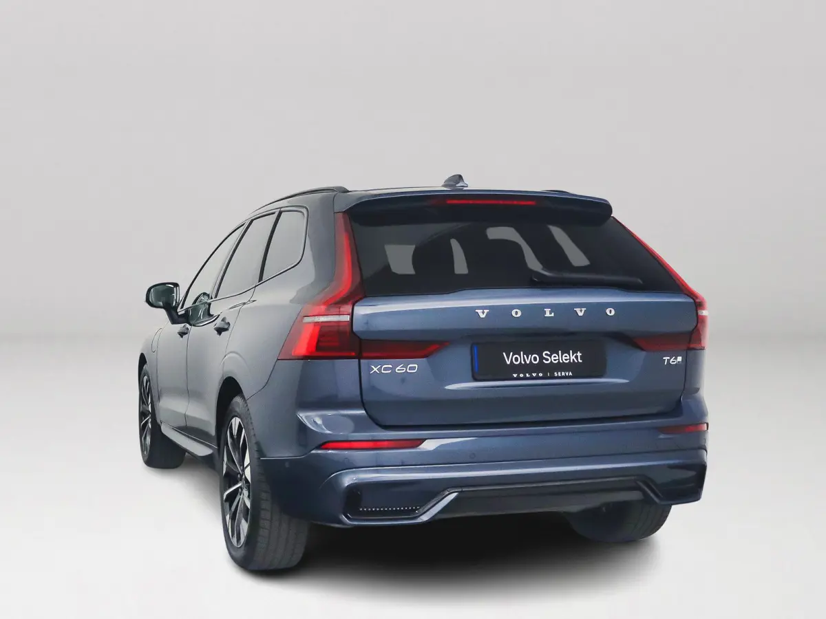 T6 Plug-in hybrid AWD Ultra Dark | Panoramadak | 360° camera | Luchtvering | Head-up display | Harman Kardon | Stoel- en stuurverwarming | Trekhaak