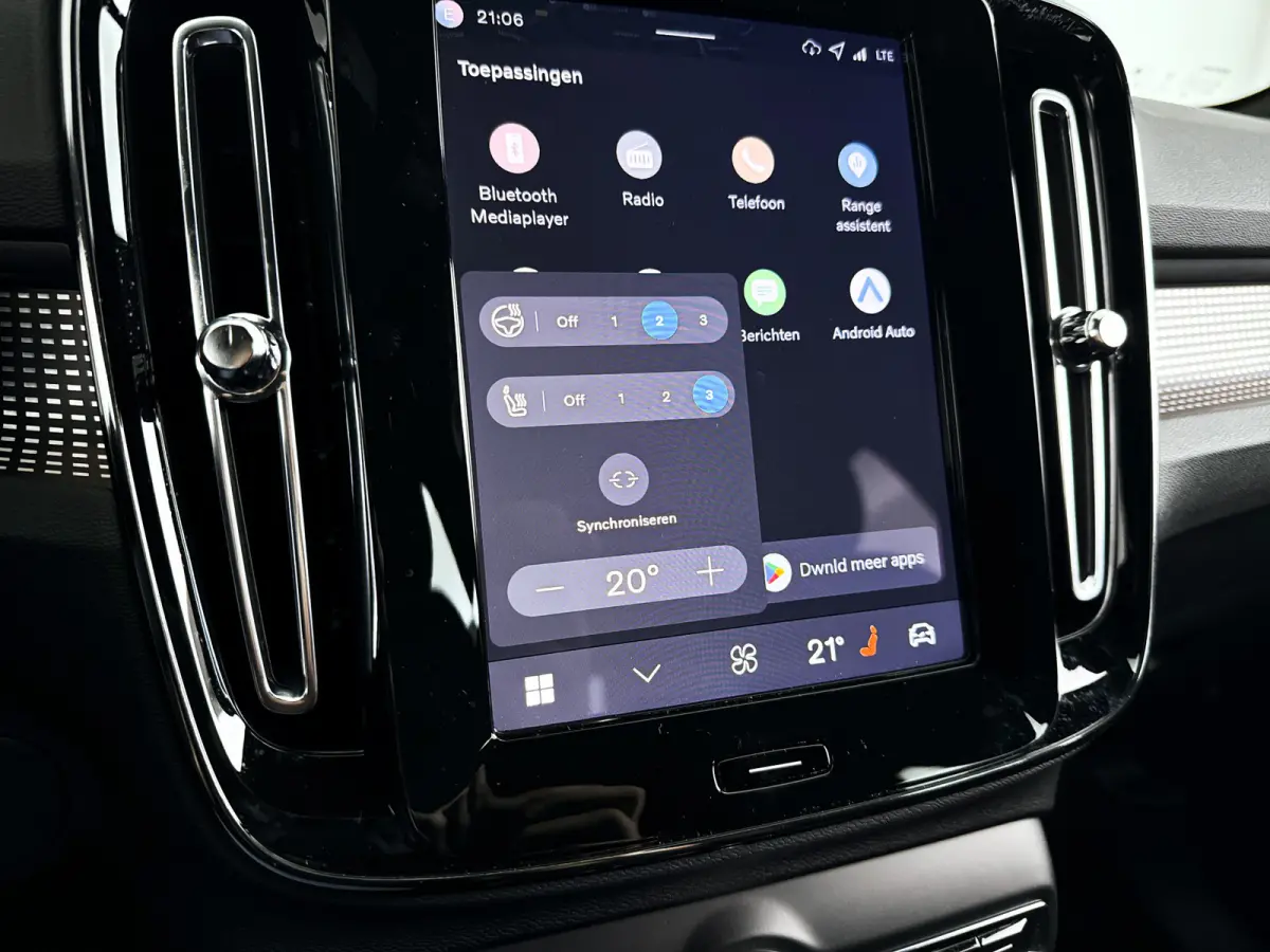 Single Motor Plus Black Edition 70 kWh | Parkeercamera | Harman Kardon | Stoel- en stuurverwarming