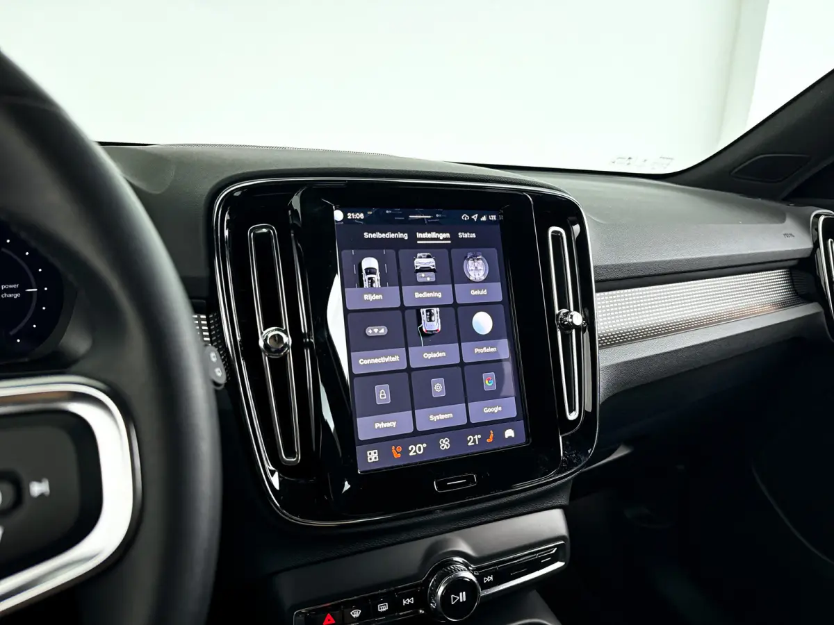 Single Motor Plus Black Edition 70 kWh | Parkeercamera | Harman Kardon | Stoel- en stuurverwarming