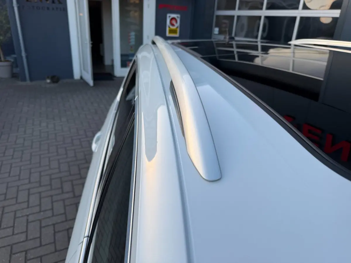 1.5 TSI ACT Highline Business R-Line / Pano / ACC / Massage / Camera / Trekhaak / Parel Wit .