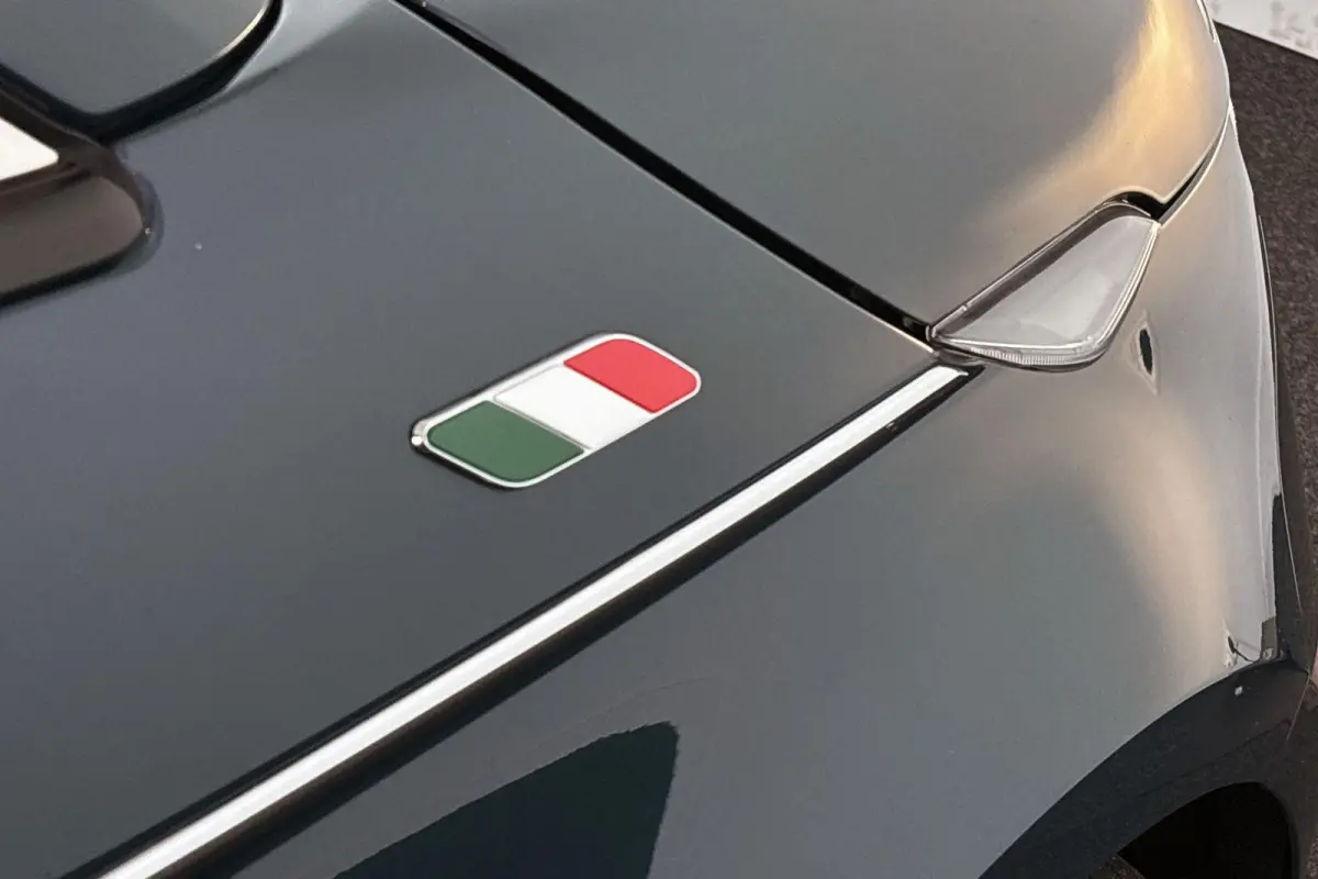 3+1 Icon 42 kWh Panoramadak Apple CarPlay Camera 16"