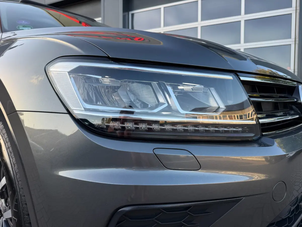 1.5 TSI ACT Highline Business R / Pano / 2x Massage / ACC / Trekhaak / Zeer kompleet !