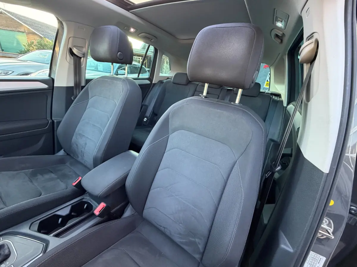 1.5 TSI ACT Highline Business R / Pano / 2x Massage / ACC / Trekhaak / Zeer kompleet !