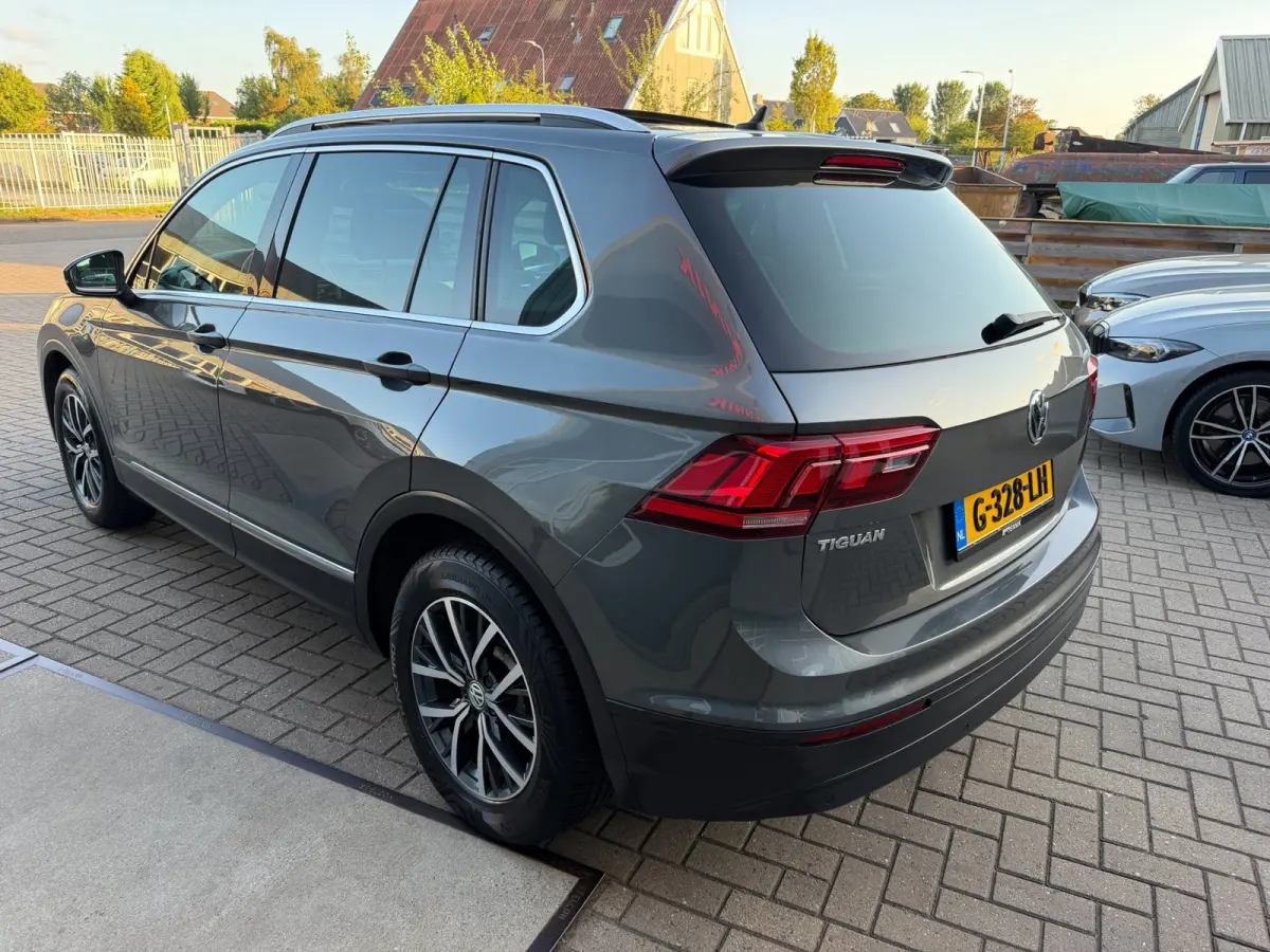 1.5 TSI ACT Highline Business R / Pano / 2x Massage / ACC / Trekhaak / Zeer kompleet !