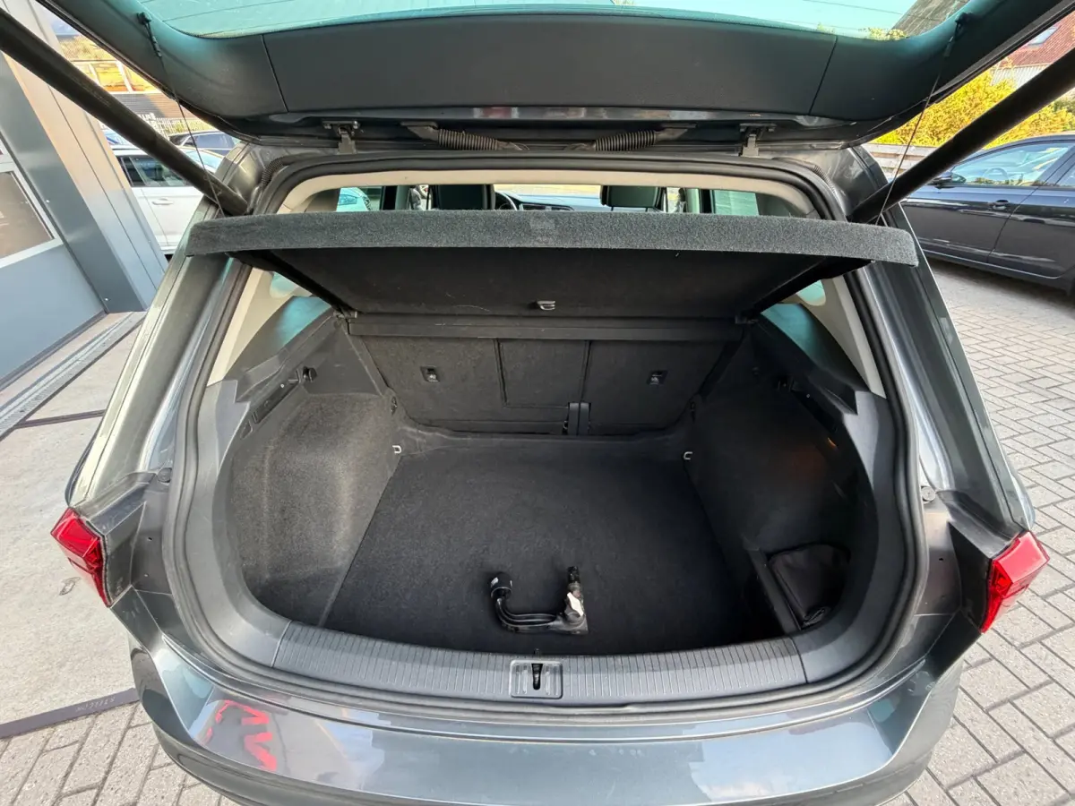 1.5 TSI ACT Highline Business R / Pano / 2x Massage / ACC / Trekhaak / Zeer kompleet !
