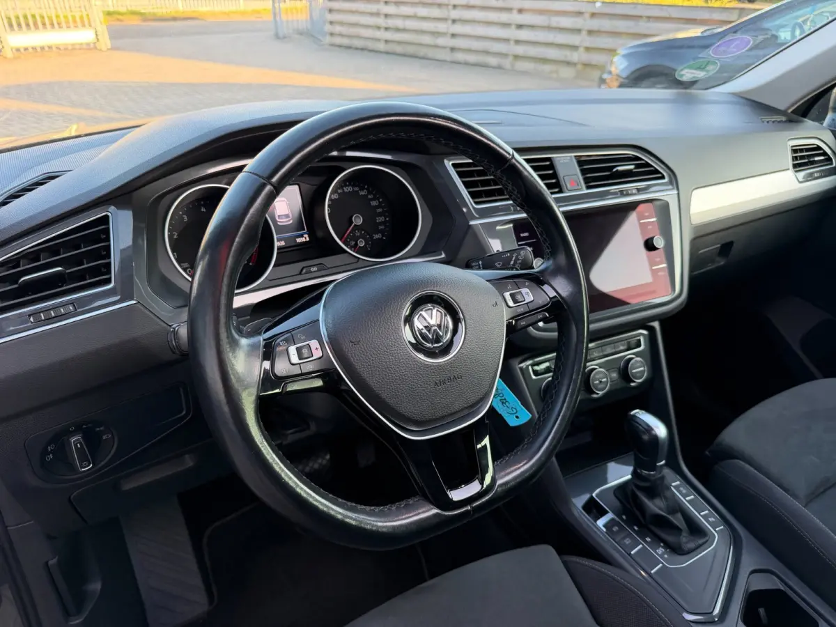 1.5 TSI ACT Highline Business R / Pano / 2x Massage / ACC / Trekhaak / Zeer kompleet !