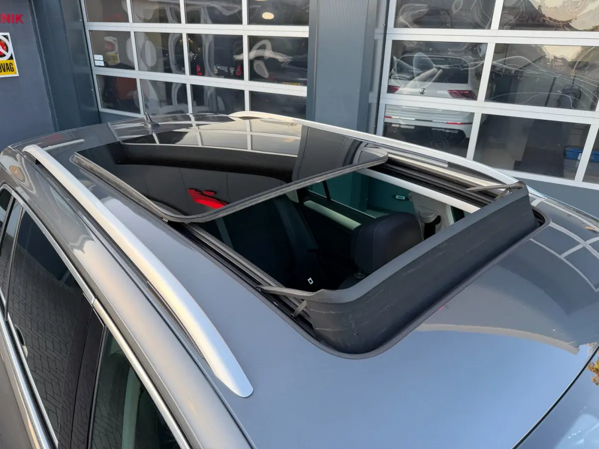 1.5 TSI ACT Highline Business R / Pano / 2x Massage / ACC / Trekhaak / Zeer kompleet !