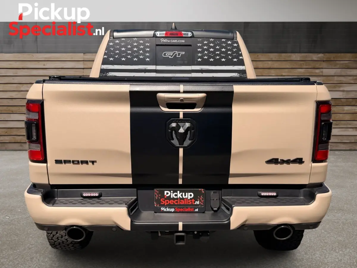 1500 5.7 V8 4x4 Crew Cab ,TAUPE , VERHOOGD , GT , ENIGSTE IN NEDERLAND TANK PAINT