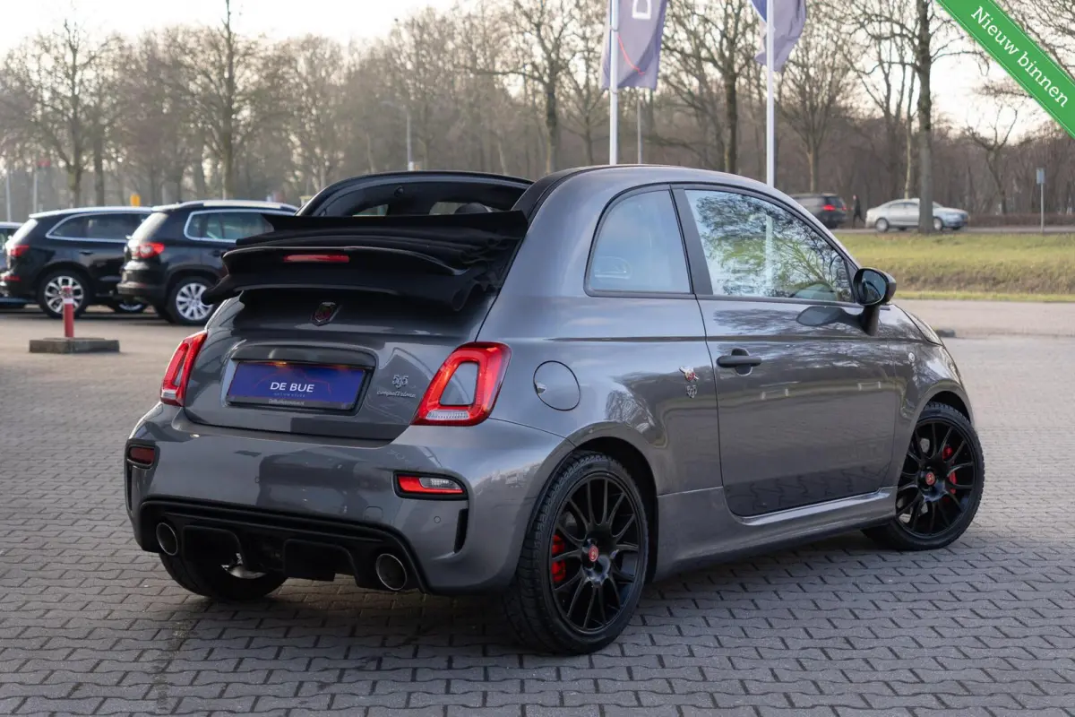 C 1.4 T-Jet Abarth 595 Competizione | 180Pk | Cabrio | Automaat | Brembo | Xenon | Leder | Carbon | Digitaal Dashboard | Dealer Onderhouden