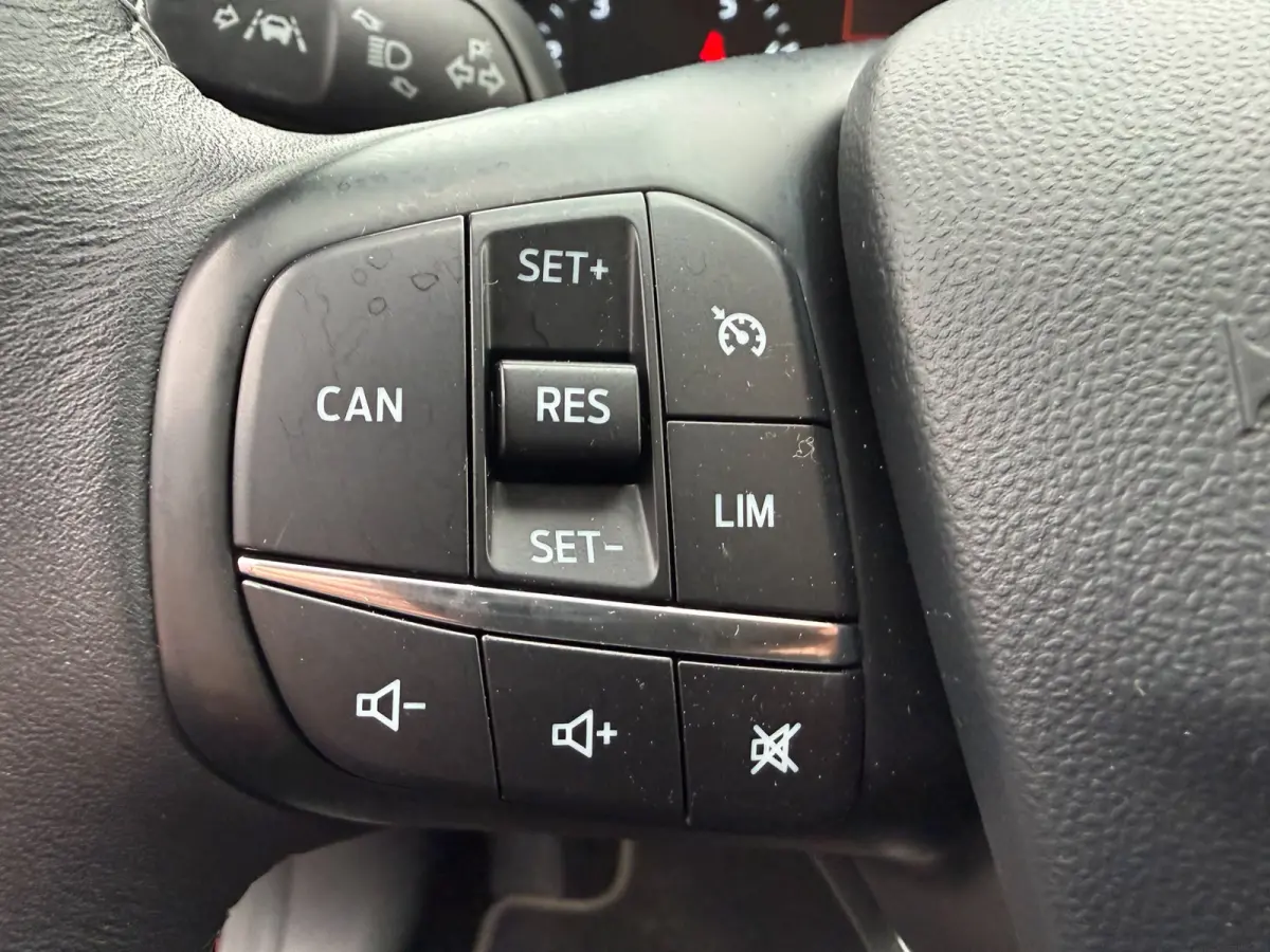 1.0 EcoBoost Titanium | 2E EIGENAAR | 3/6 OF 12 MND GARANTIE | CAMERA | PANO DAK | TREKHAAK | CARPLAY |