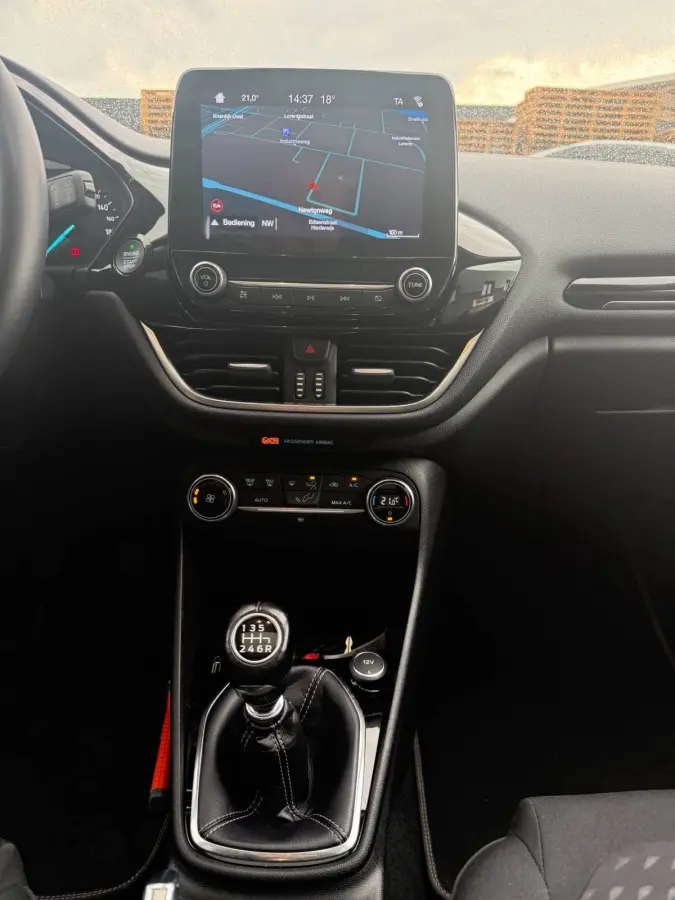 1.0 EcoBoost Titanium | 2E EIGENAAR | 3/6 OF 12 MND GARANTIE | CAMERA | PANO DAK | TREKHAAK | CARPLAY |