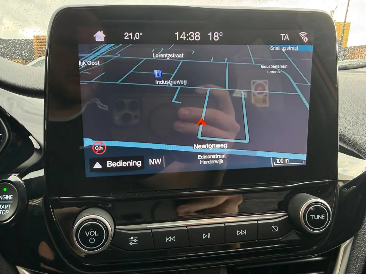 1.0 EcoBoost Titanium | 2E EIGENAAR | 3/6 OF 12 MND GARANTIE | CAMERA | PANO DAK | TREKHAAK | CARPLAY |