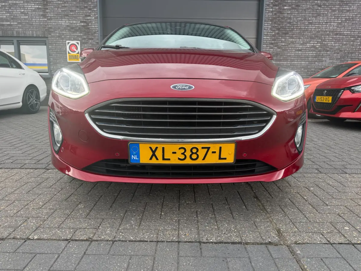 1.0 EcoBoost Titanium | 2E EIGENAAR | 3/6 OF 12 MND GARANTIE | CAMERA | PANO DAK | TREKHAAK | CARPLAY |