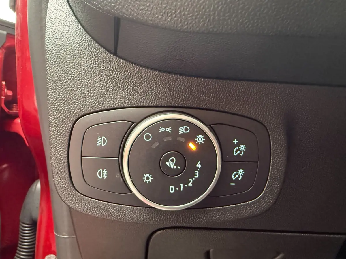 1.0 EcoBoost Titanium | 2E EIGENAAR | 3/6 OF 12 MND GARANTIE | CAMERA | PANO DAK | TREKHAAK | CARPLAY |