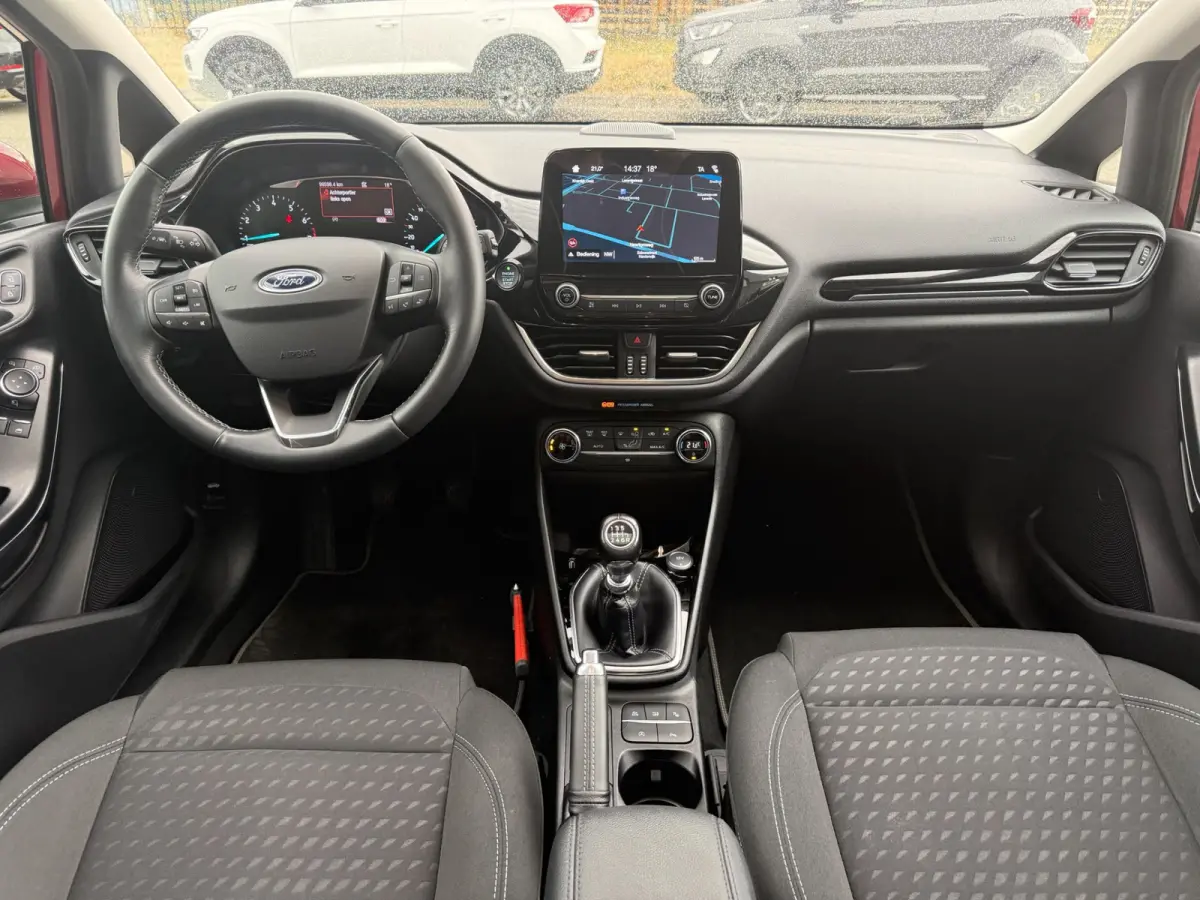1.0 EcoBoost Titanium | 2E EIGENAAR | 3/6 OF 12 MND GARANTIE | CAMERA | PANO DAK | TREKHAAK | CARPLAY |