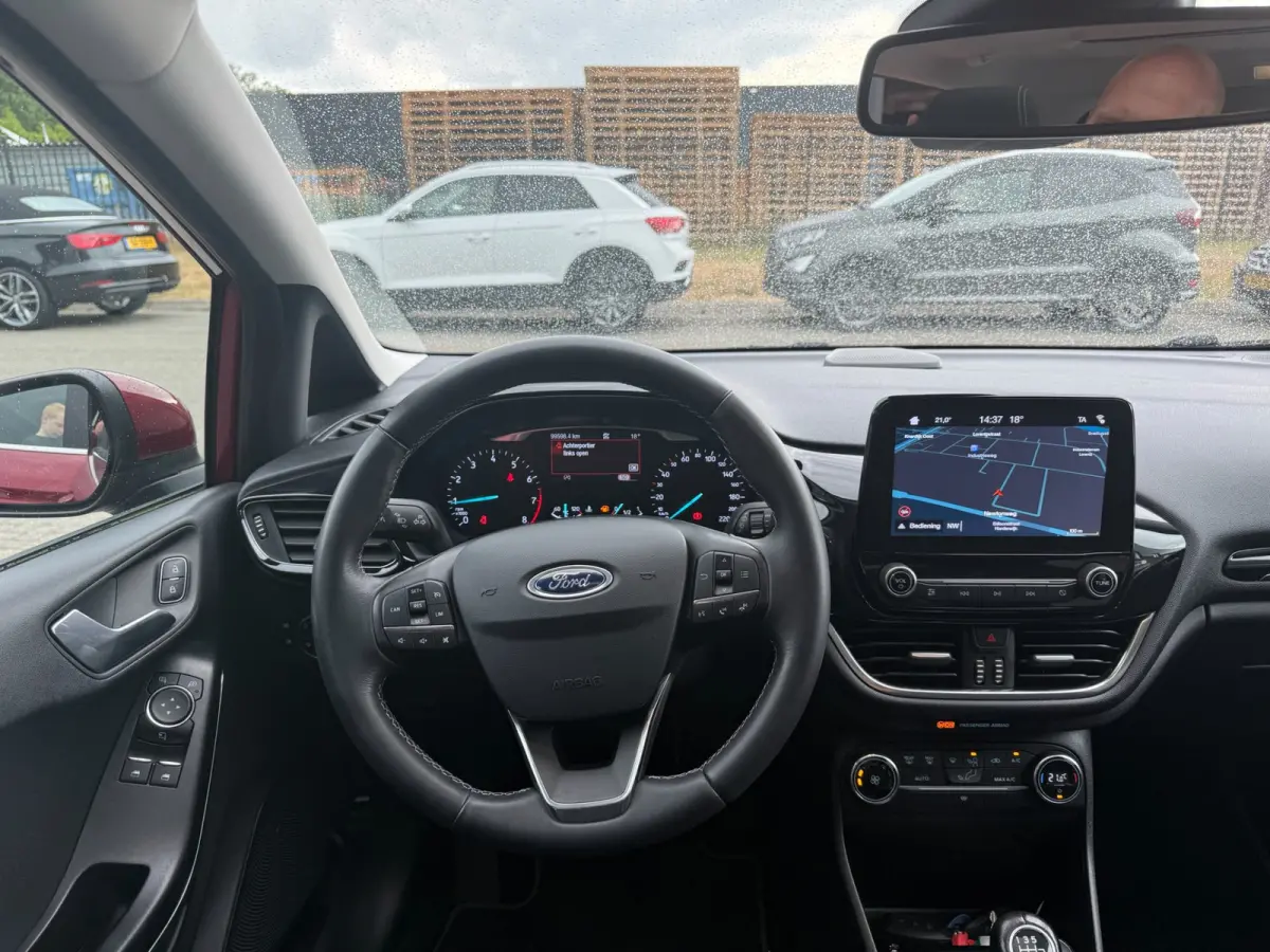 1.0 EcoBoost Titanium | 2E EIGENAAR | 3/6 OF 12 MND GARANTIE | CAMERA | PANO DAK | TREKHAAK | CARPLAY |