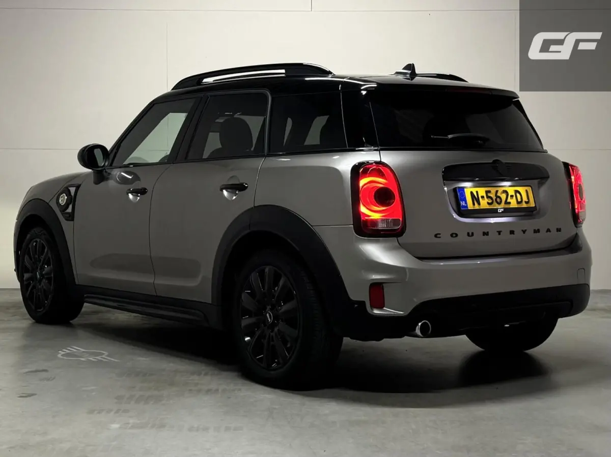 1.5 Cooper ALL4 Pano CarPlay ACC Sfeer NAP