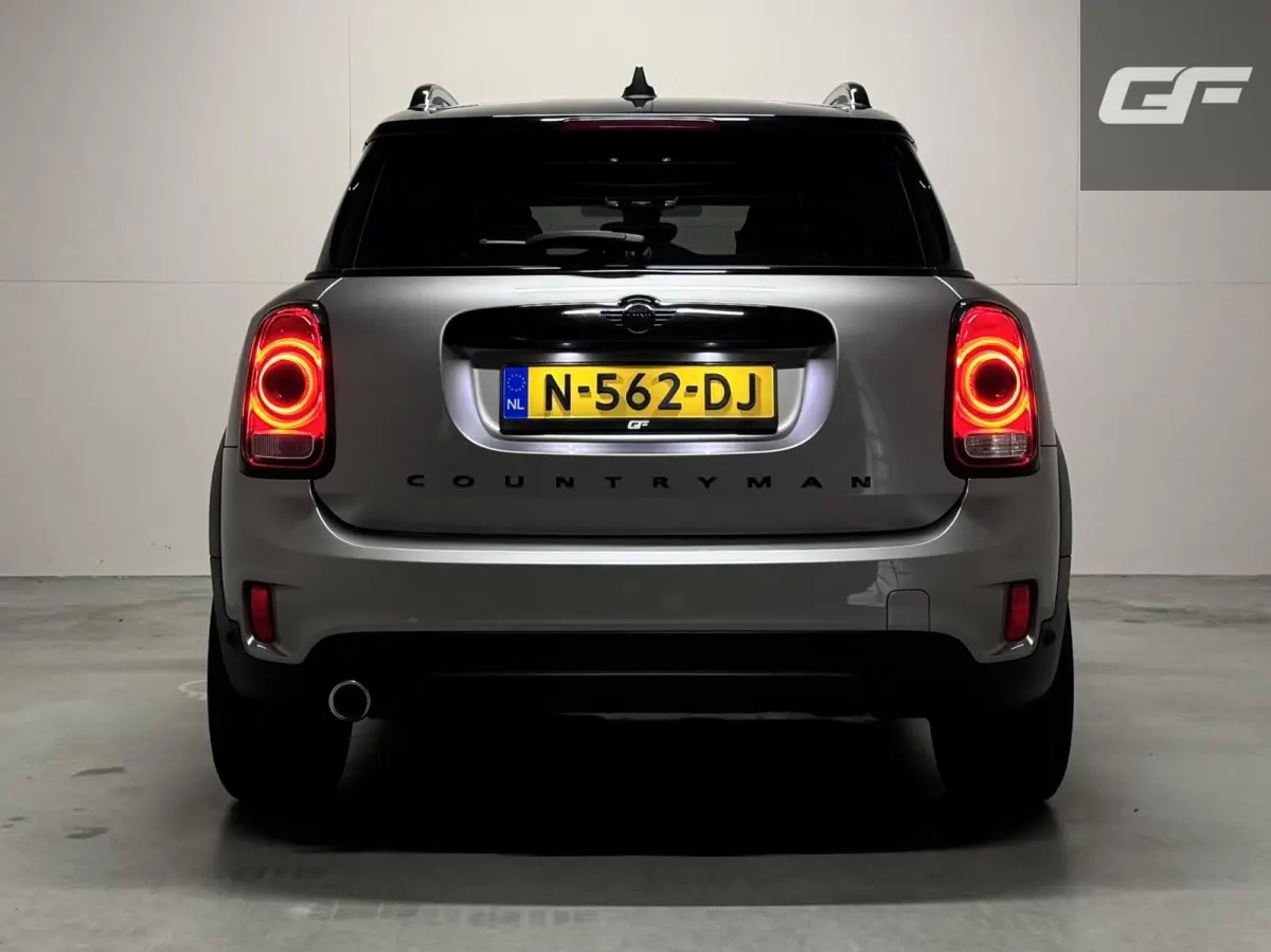 1.5 Cooper ALL4 Pano CarPlay ACC Sfeer NAP