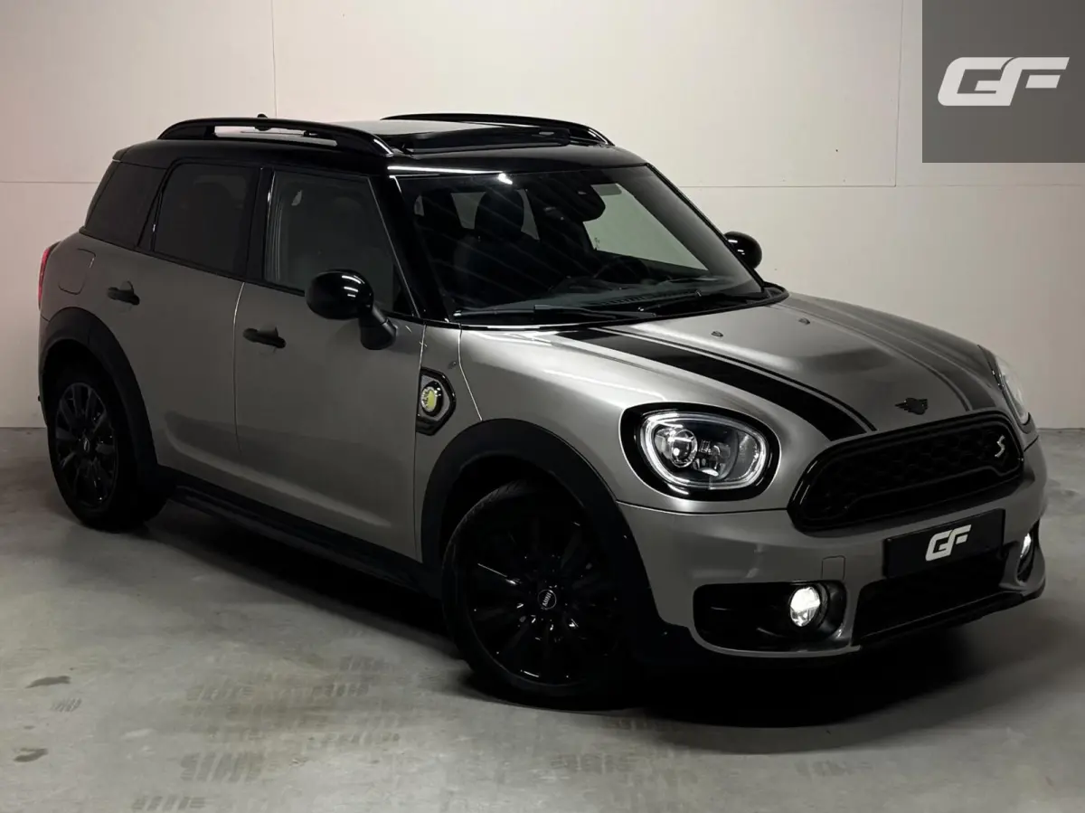 1.5 Cooper ALL4 Pano CarPlay ACC Sfeer NAP