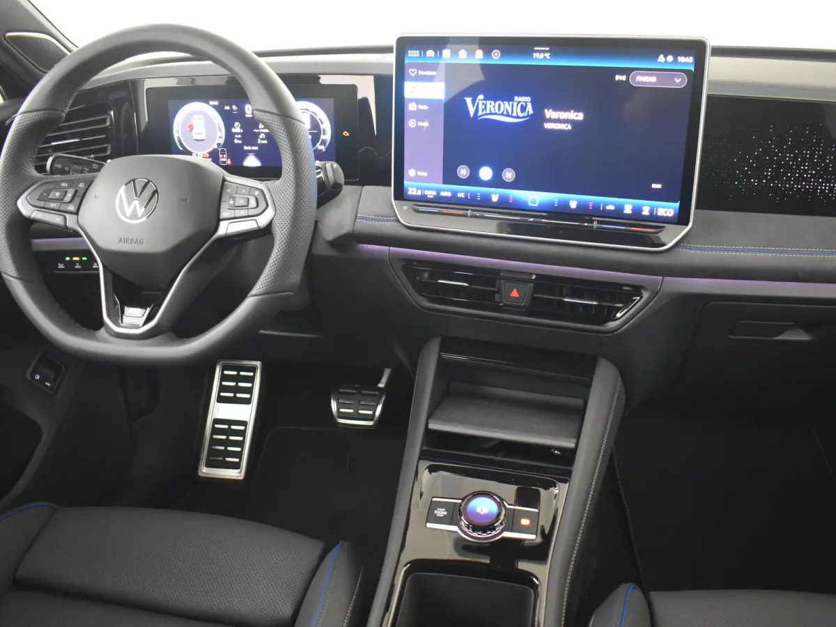 R-Line Edition - eHybrid | 'App-Connect' draadloze smartphone integratie | Automatische afstandsregeling (Adaptive Cruise Control) | Diefstalalarm