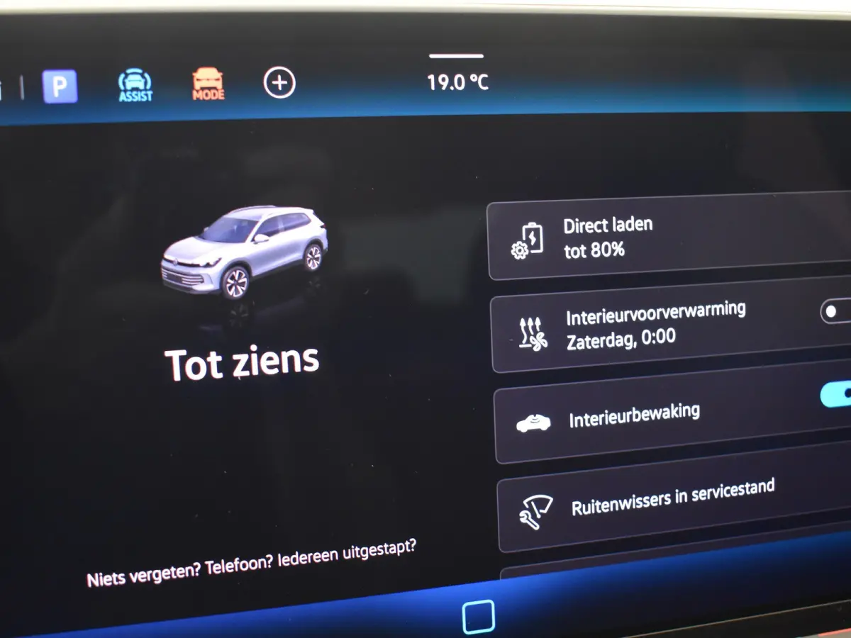 R-Line Edition - eHybrid | 'App-Connect' draadloze smartphone integratie | Automatische afstandsregeling (Adaptive Cruise Control) | Diefstalalarm