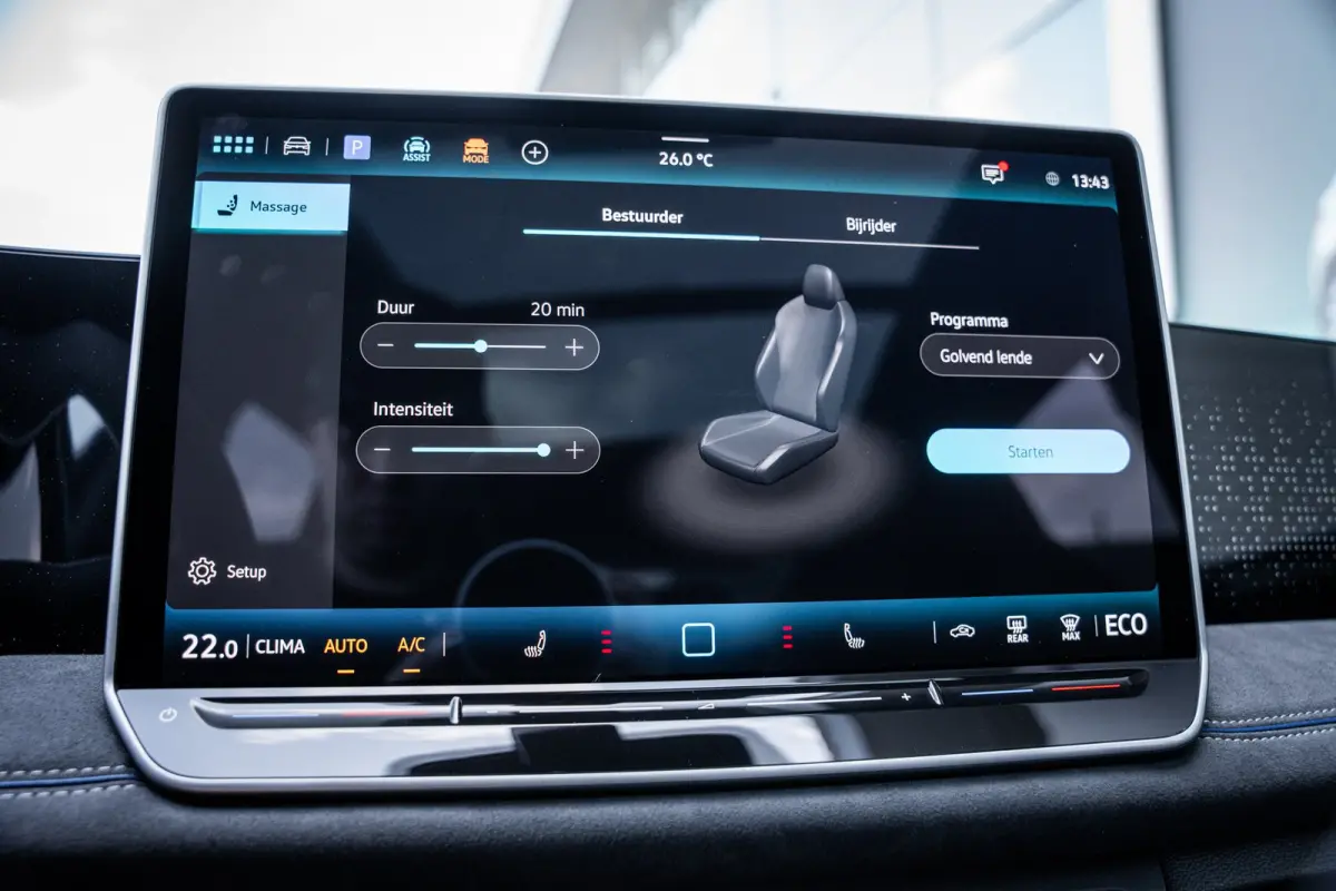 R-Line Edition - eHybrid | 'App-Connect' draadloze smartphone integratie | Automatische afstandsregeling (Adaptive Cruise Control) | Diefstalalarm