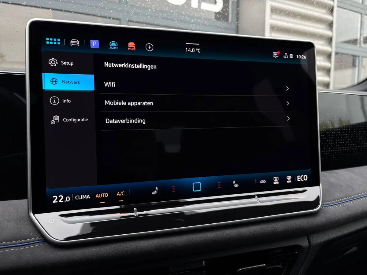 R-Line Edition - eHybrid | 'App-Connect' draadloze smartphone integratie | Automatische afstandsregeling (Adaptive Cruise Control) | Diefstalalarm