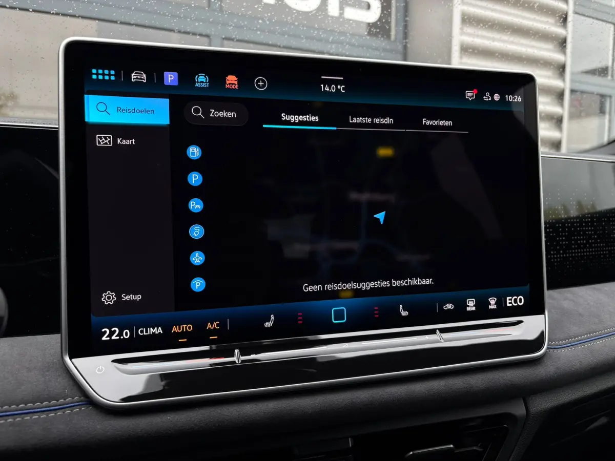 R-Line Edition - eHybrid | 'App-Connect' draadloze smartphone integratie | Automatische afstandsregeling (Adaptive Cruise Control) | Diefstalalarm
