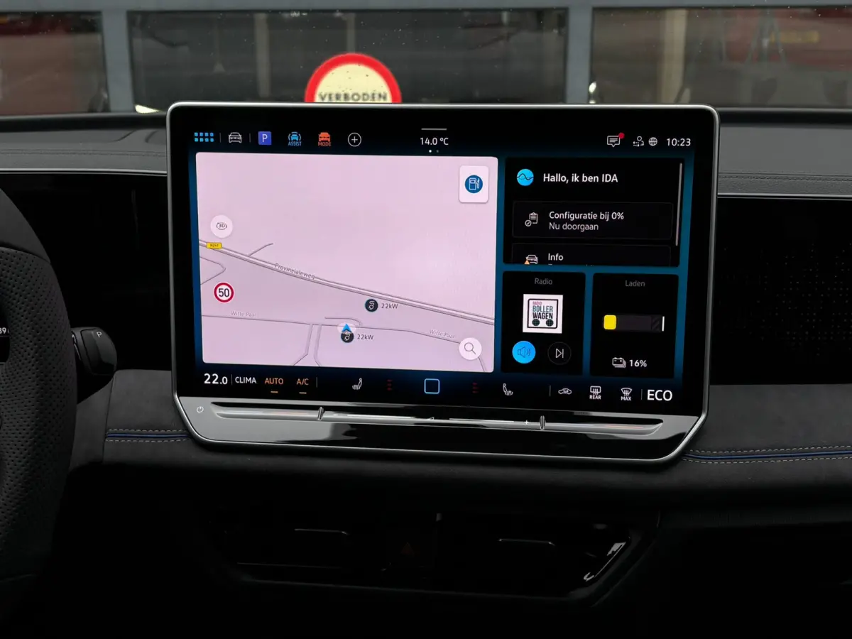 R-Line Edition - eHybrid | 'App-Connect' draadloze smartphone integratie | Automatische afstandsregeling (Adaptive Cruise Control) | Diefstalalarm
