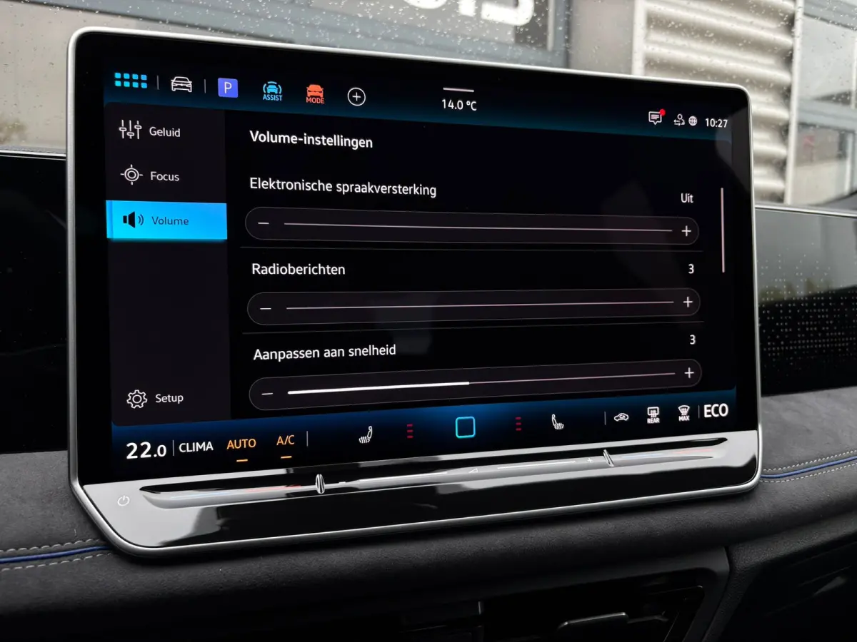R-Line Edition - eHybrid | 'App-Connect' draadloze smartphone integratie | Automatische afstandsregeling (Adaptive Cruise Control) | Diefstalalarm