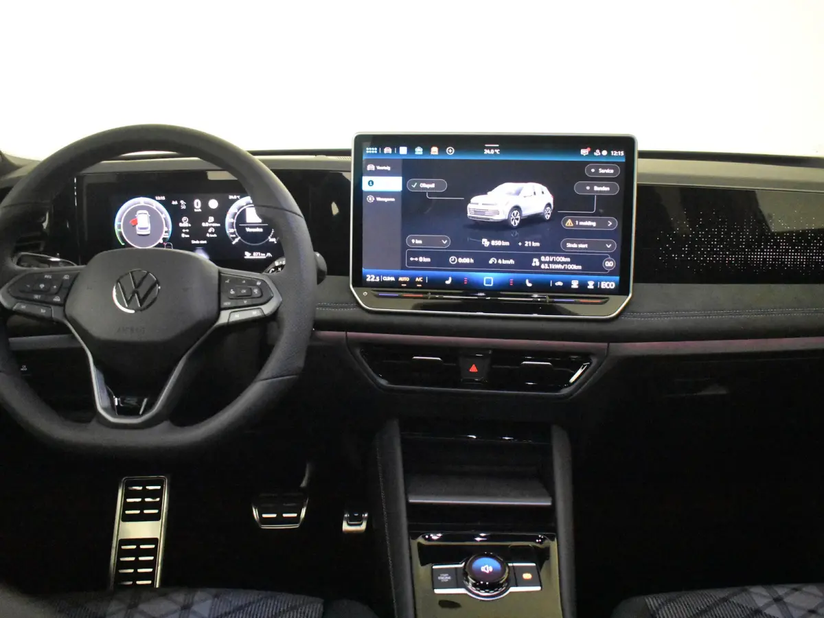 R-Line Edition - eHybrid | 'App-Connect' draadloze smartphone integratie | Automatische afstandsregeling (Adaptive Cruise Control) | Diefstalalarm